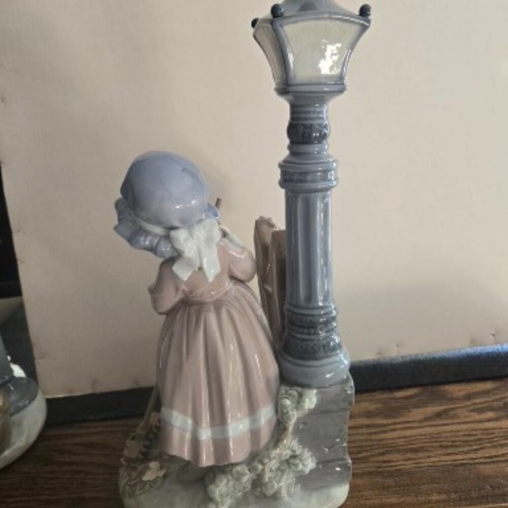 Lladro Porcelain Sculpture